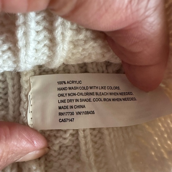 Beanie with Ears! 2pc Bundle! 0/3 month& 0/12 month - Picture 5 of 5